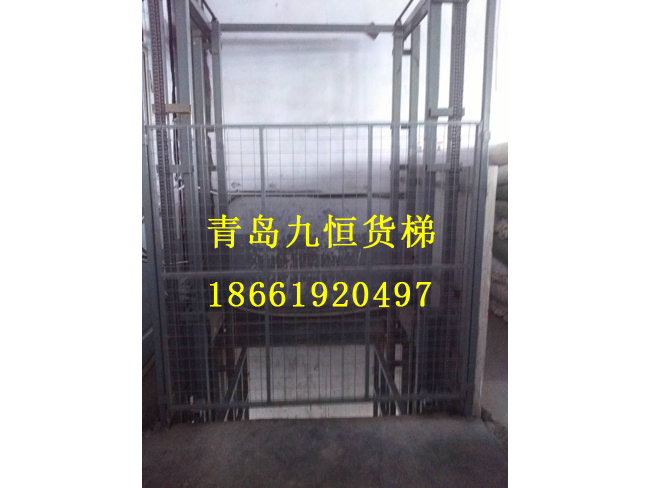 高密姚哥庄镇八台升降机安装完毕